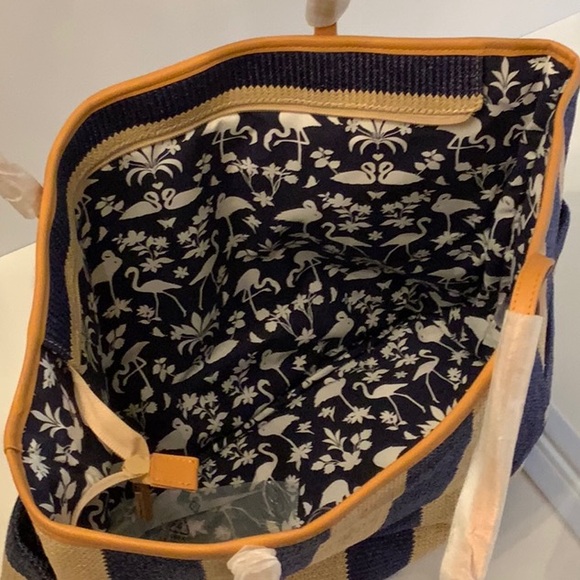 Vera Straw Beach Tote - Picture 2 of 2